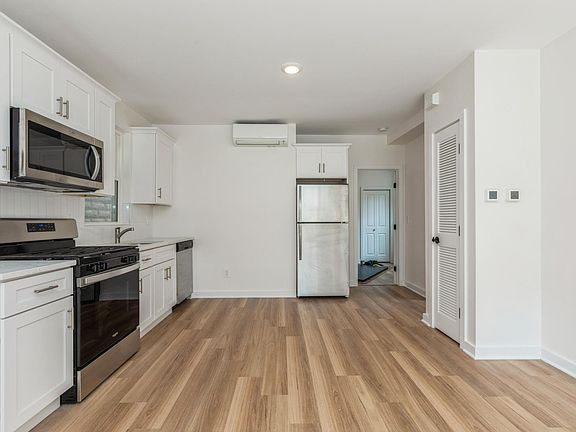 4th image of 164 Glenwood Ave #101