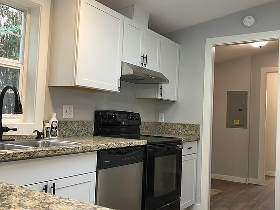 2nd image of 570 N 10th Ave Unit 1