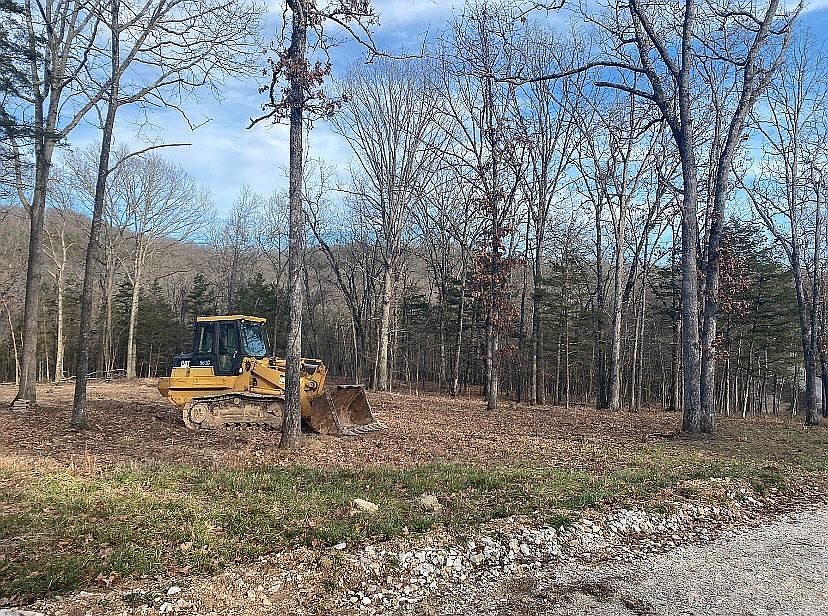 2nd image of Eagle Creek Dr #1