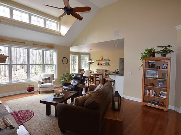 5th image of 5605 Fern Wood Ln