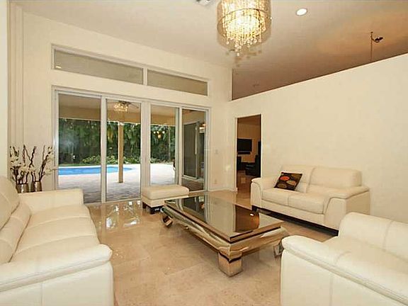 3rd image of 2691 Cypress Ln