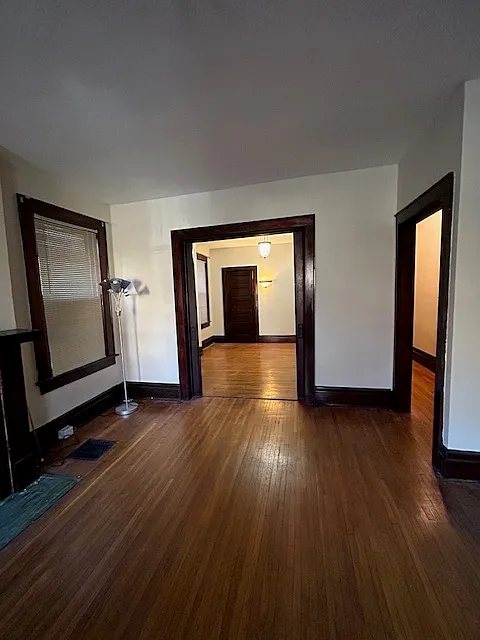 2 bed, 1000 sqft, $1,700 — Photo 2