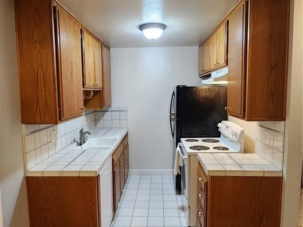 3565 Linden Ave, Long Beach, CA