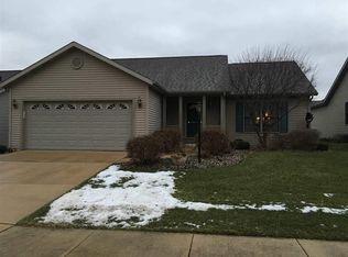1922 Wild Rose Ln, Mishawaka, IN