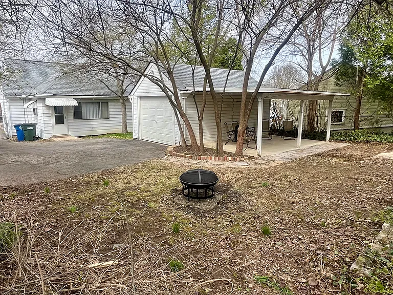 60 Constantia Ave — Photo 16