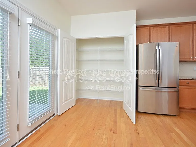 3 Moonbeam Ct — Photo 12