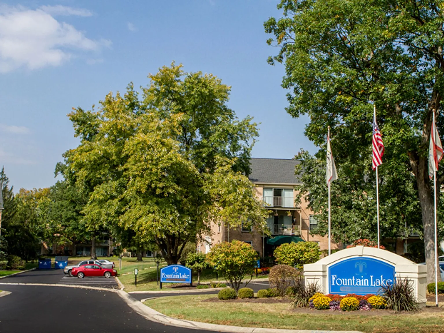 Fountain Lake Apartment Homes — Photo 3