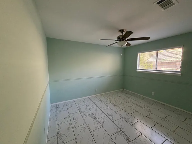 9405 Newberry Dr — Photo 9