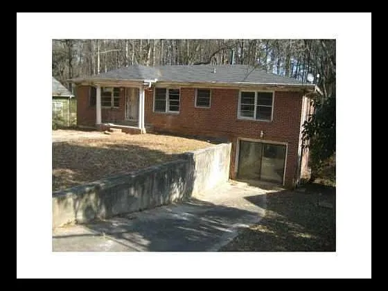 721 Gary Rd NW photo 1