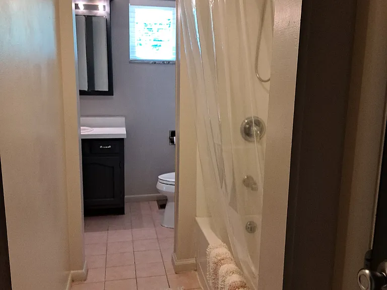10218 Chester Dr — Photo 15