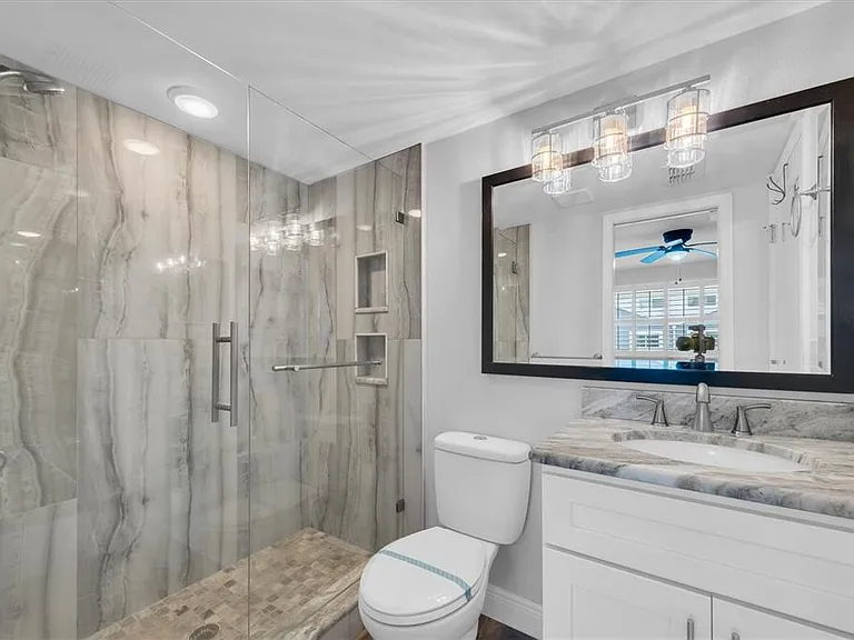 802 Hidden Harbour Dr — Photo 34