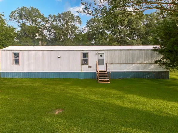 1037 Madison St, McComb, MS 39648