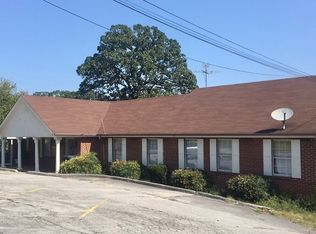 1016 Greenslake Rd #B, Chattanooga, TN 37412