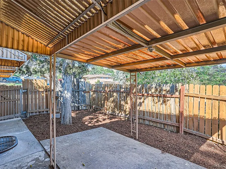1103 S Beech Dr #B — Photo 6