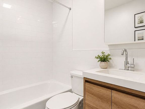 5th image of 59 Stagg St APT 2