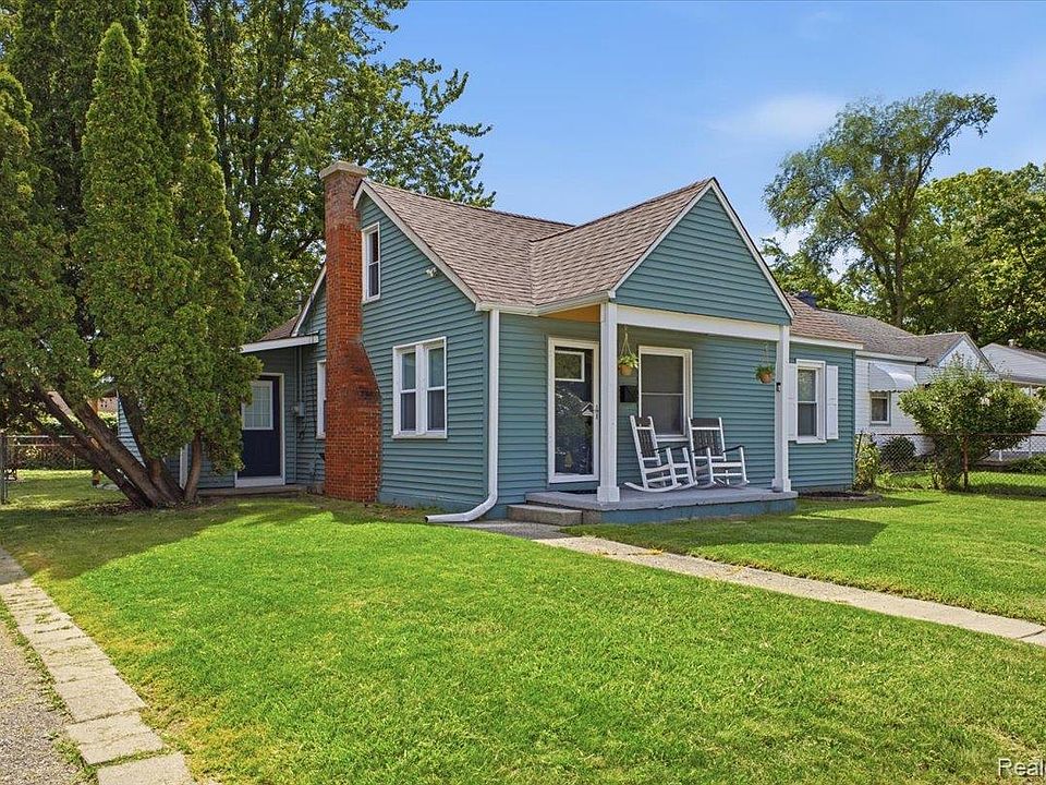 1st image of 27116 Delton St