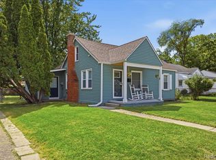 27116 Delton St, Madison Heights, MI 48071
