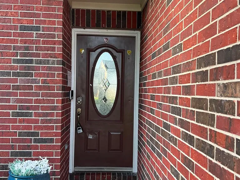 2110 Dolan Hills Ct — Photo 2