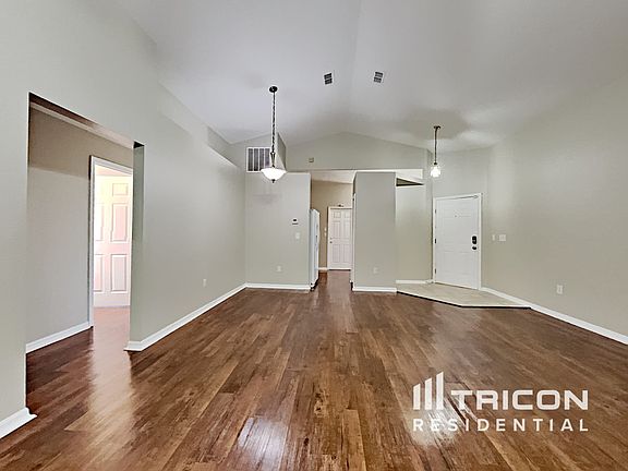 3rd image of 1807 Erin Brooke Dr
