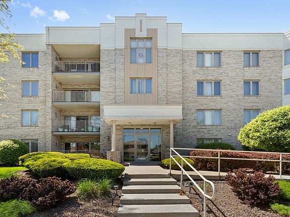 2nd image of 10720 S Washington St APT 205