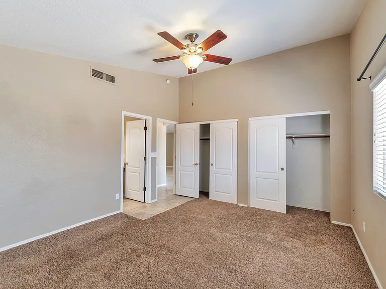 2645 W Cezanne Cir — Photo 5