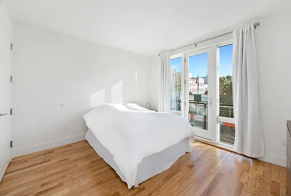 Rented by Keller Williams NYC | media 14