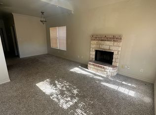 318 W Anderson St #100-200, Weatherford, TX 76086