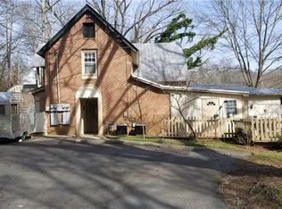 2470 Lynn Rd, Tryon, NC 28782