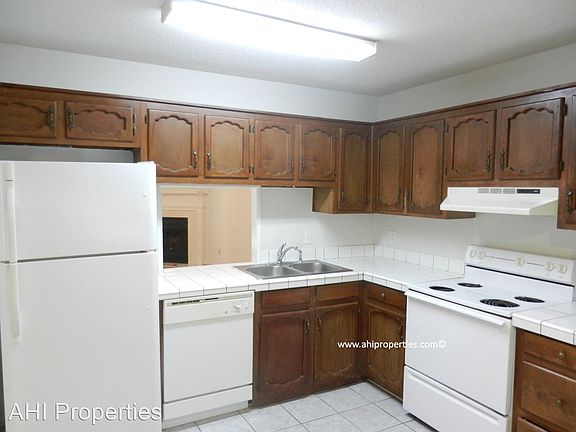 5th image of 3448 Wildewood Dr