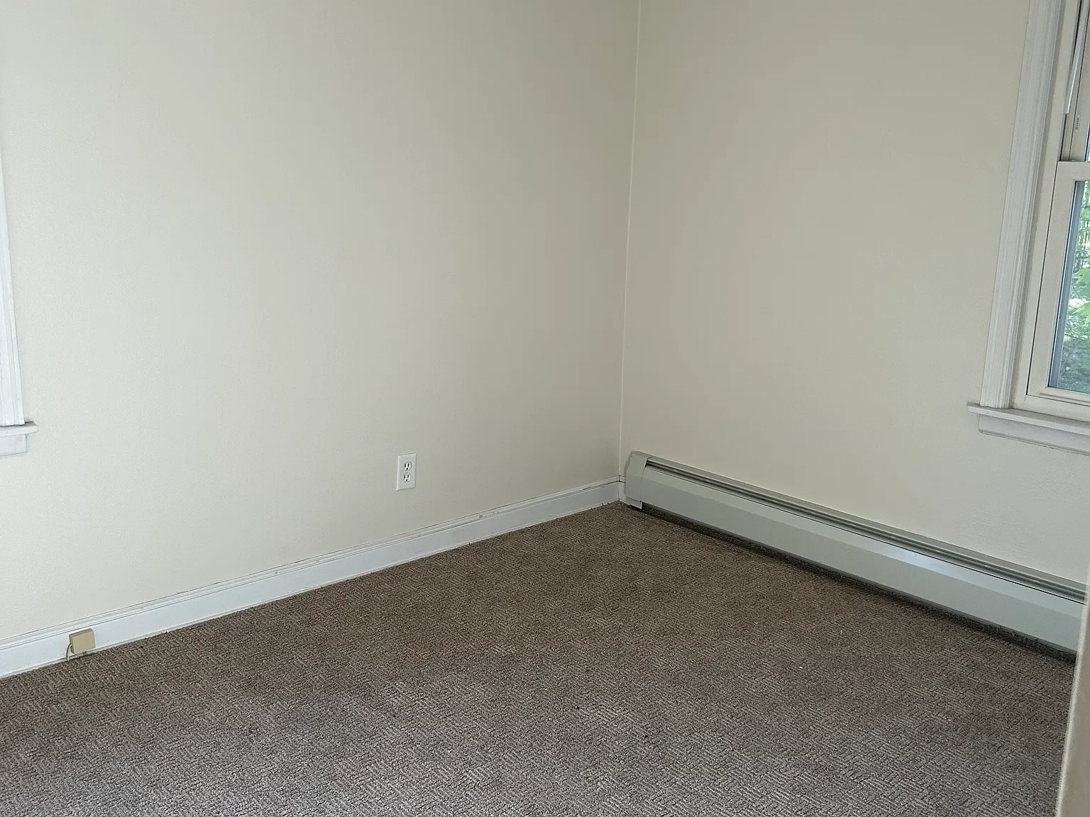 2 bed, 900 sqft, $2,000 — Photo 2