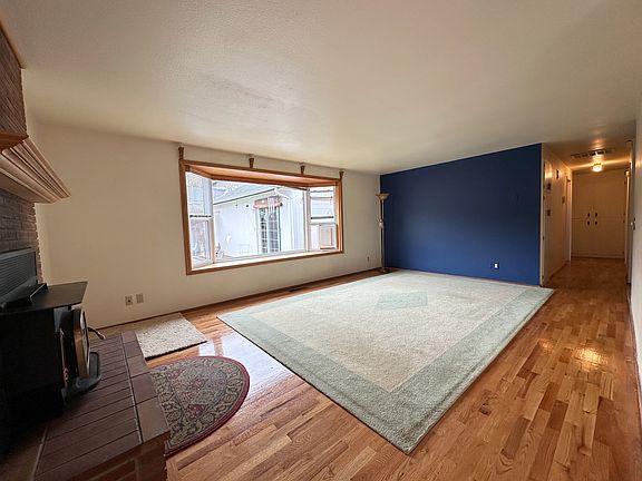 5th image of 290 E 46th Ave #1