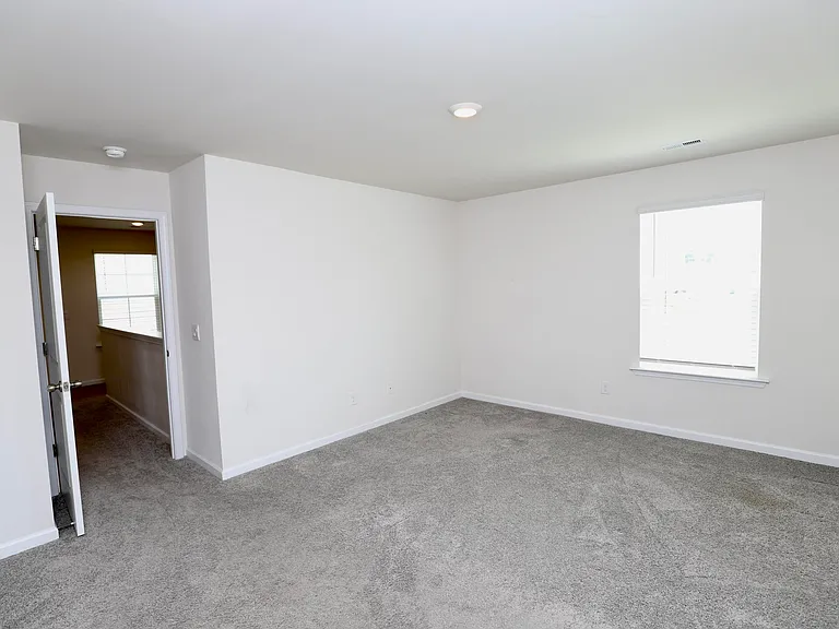 352 Sandbach Rd — Photo 44