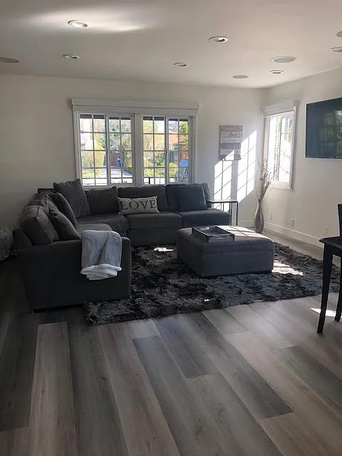4 bed, 1800 sqft, $5,000 — Photo 3