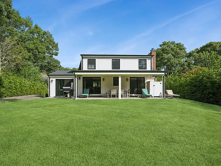 29 Fern Rd — Photo 2