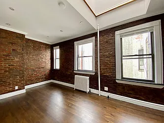 Rented by Nest Seekers International