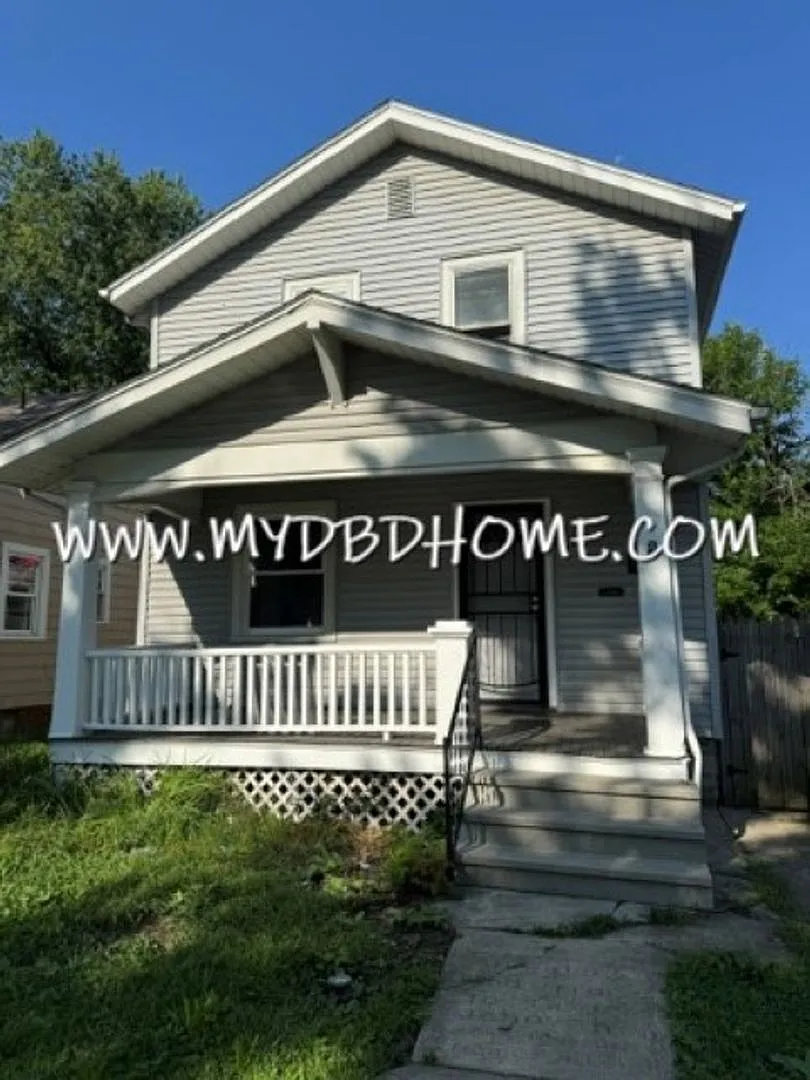 3106 Smith St — Photo 1