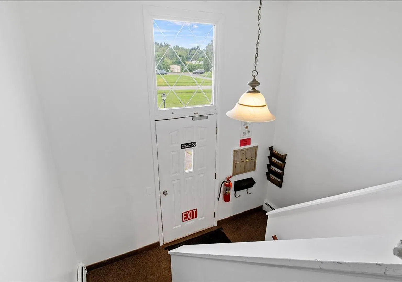 Burke Crest Apartments — Photo 4