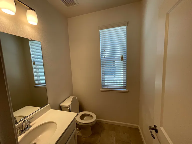 3931 Meridian St — Photo 20