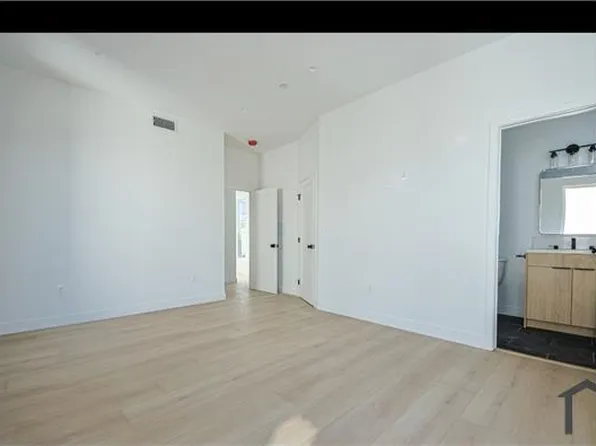 6405 Odessa Ave #6405, Van Nuys, CA 91406
