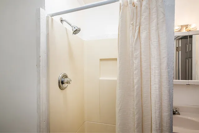 2158 Main St #4 — Photo 5