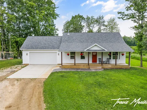 23438 Kimball Rd, Sand Lake, MI 49343