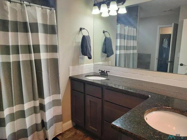 2115 Roadrunner Dr — Photo 21