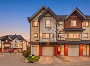 402 Wentworth Vlg SW, Calgary, AB T3H 0K6