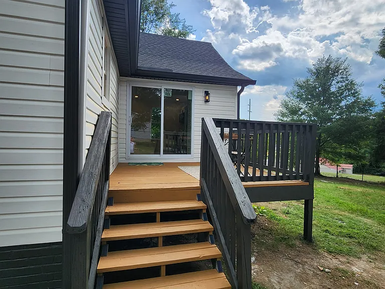 1828 Maxton Ave — Photo 5