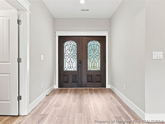 3rd image of 62 Ponchartrain St