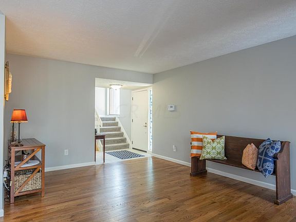 4th image of 4844 Crazy Horse Ln