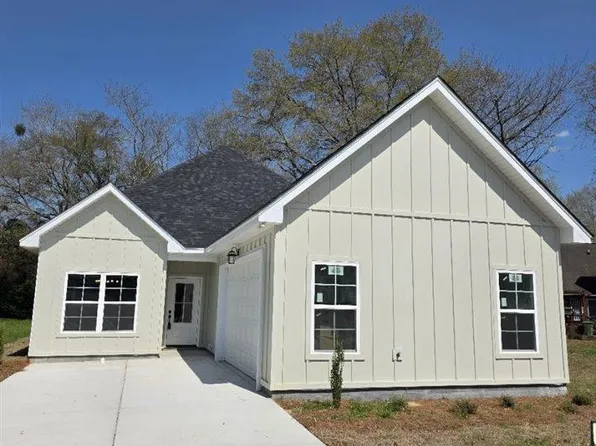 2204 New Forrest Dr, Florence, SC 29505