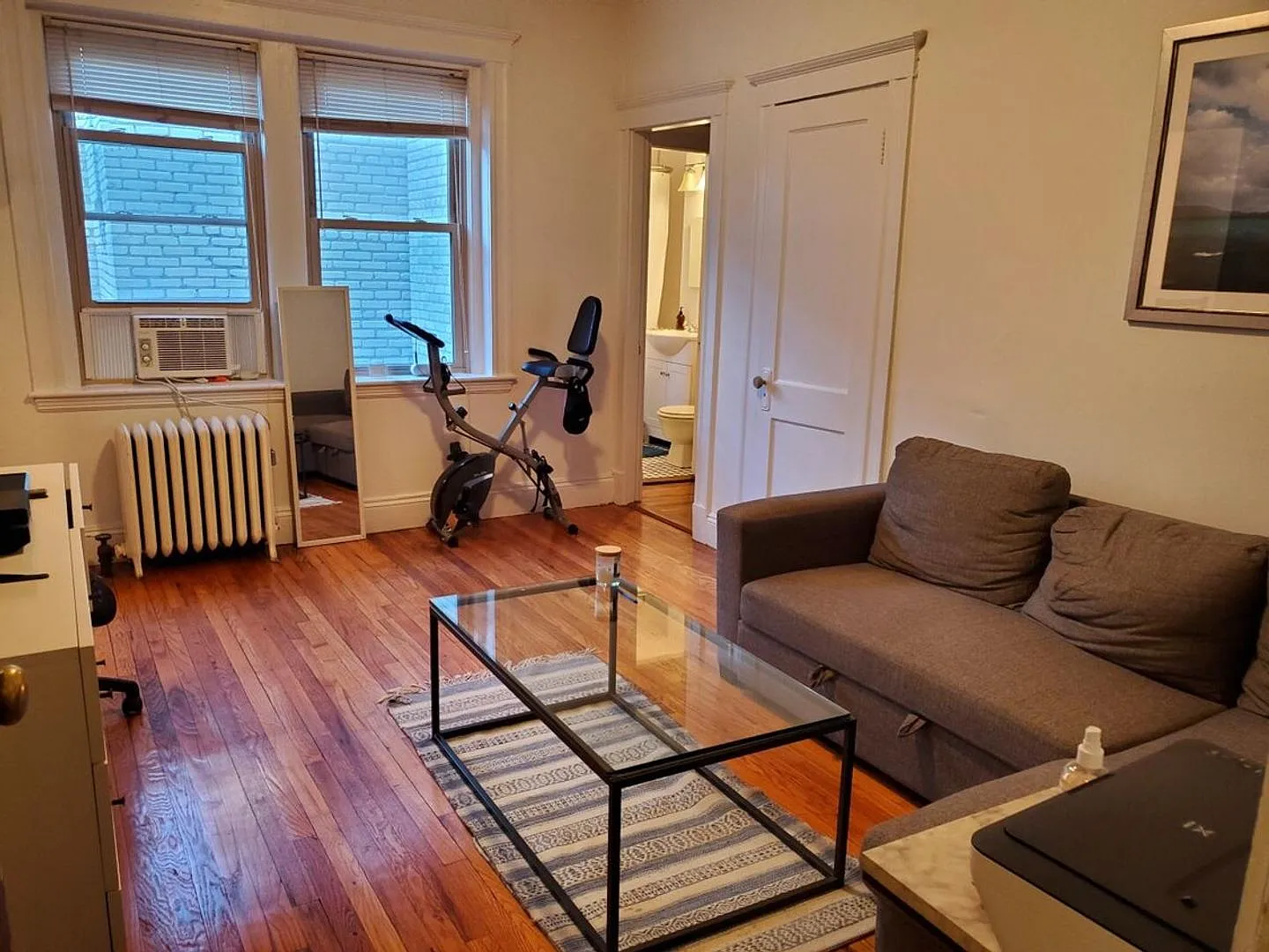 Nicely renovated 1 bed unit in a prime location in Allston! — Photo 2