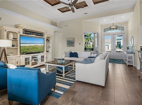 4th image of 1119 Breakwater Ct