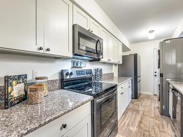 13618 Brookgreen Dr — Photo 18